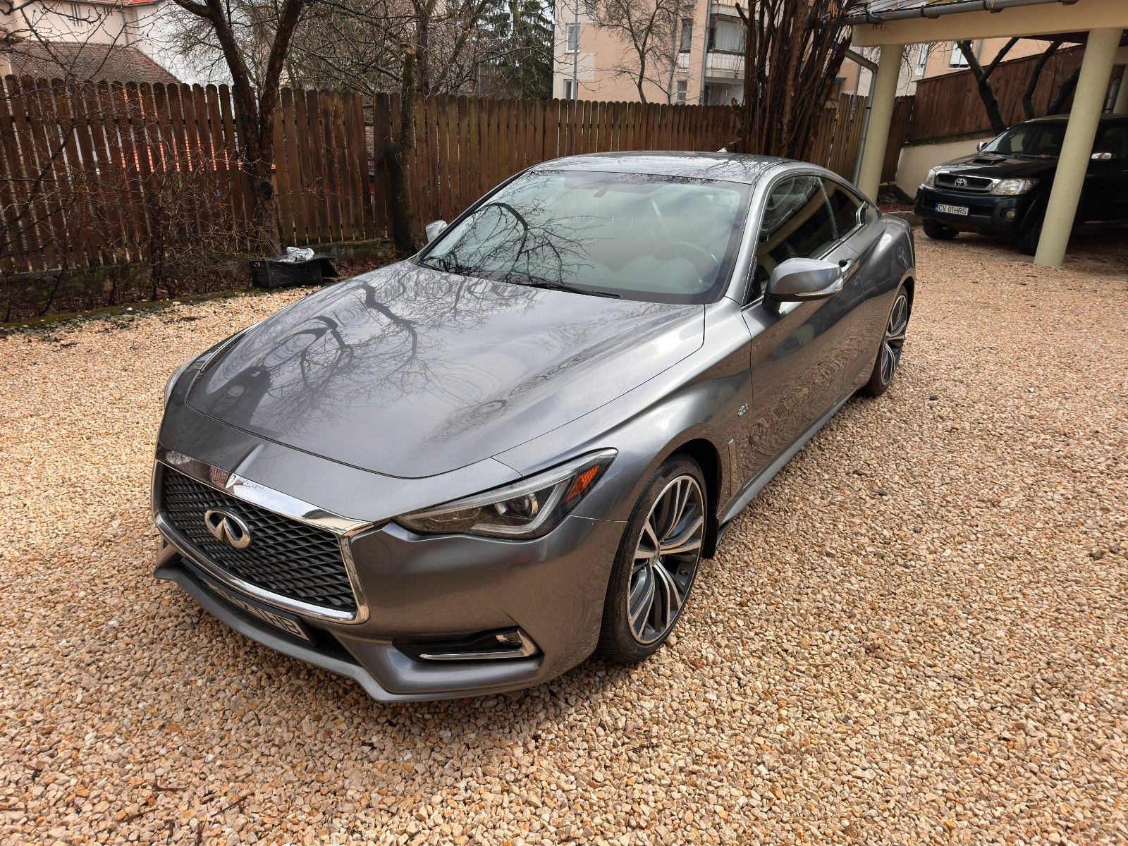INFINITI Q60