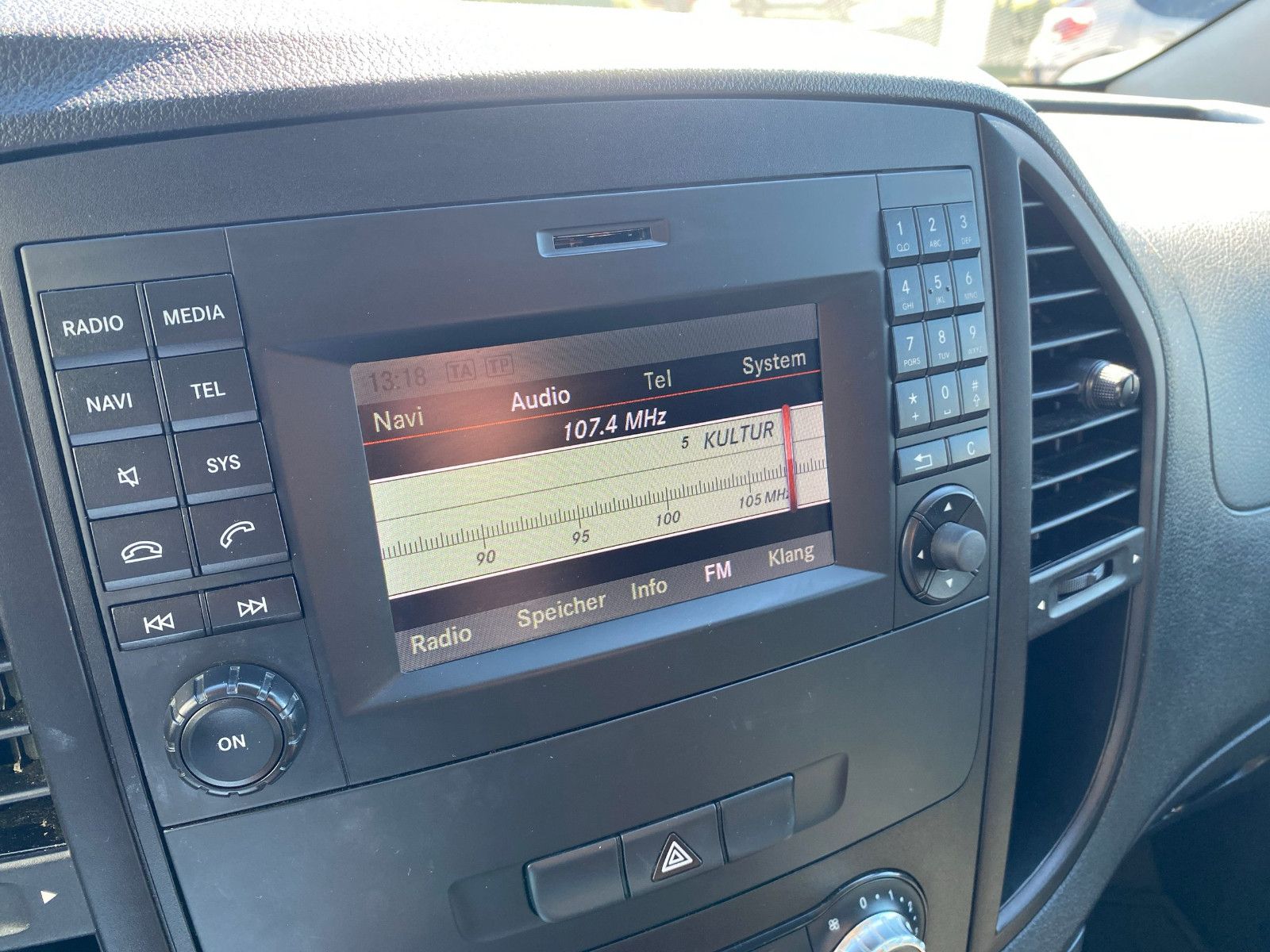 Fahrzeugabbildung Mercedes-Benz Marco Polo ACTIVITY EDITION