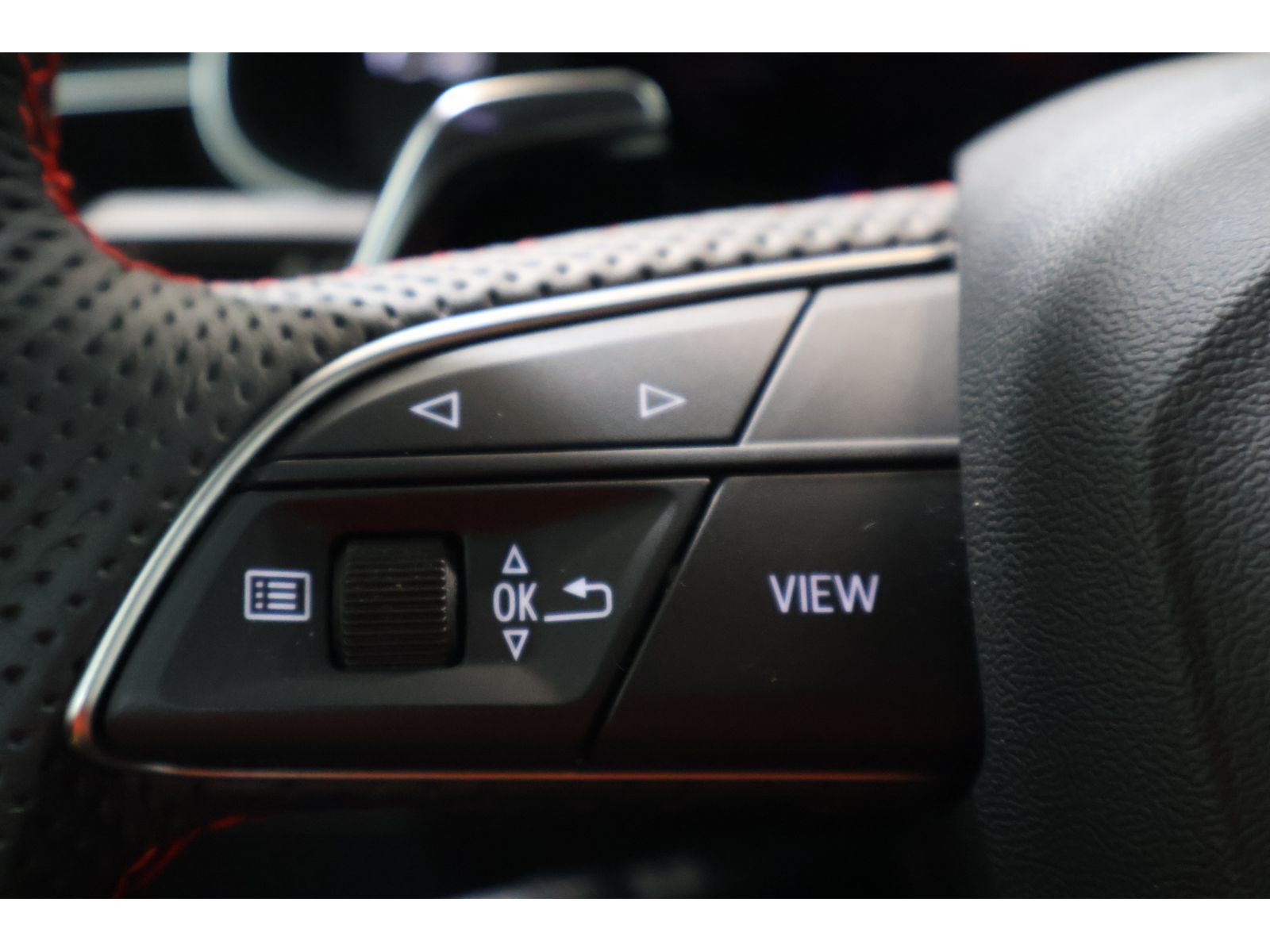 Audi RSQ8 - Bild 18