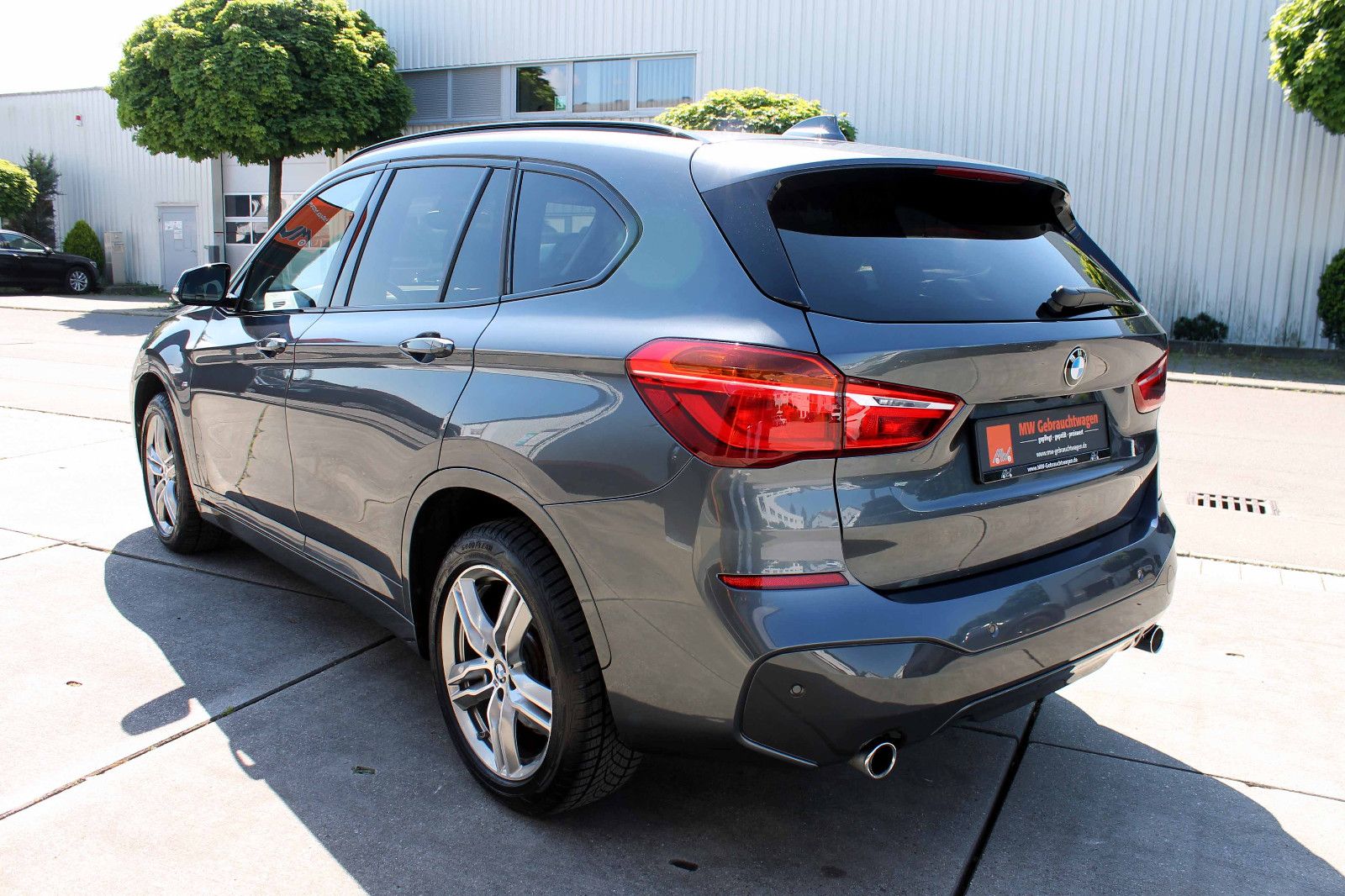 Fahrzeugabbildung BMW X1 xDrive 25i M-Sport LED PANO ACC KAM CarPlay
