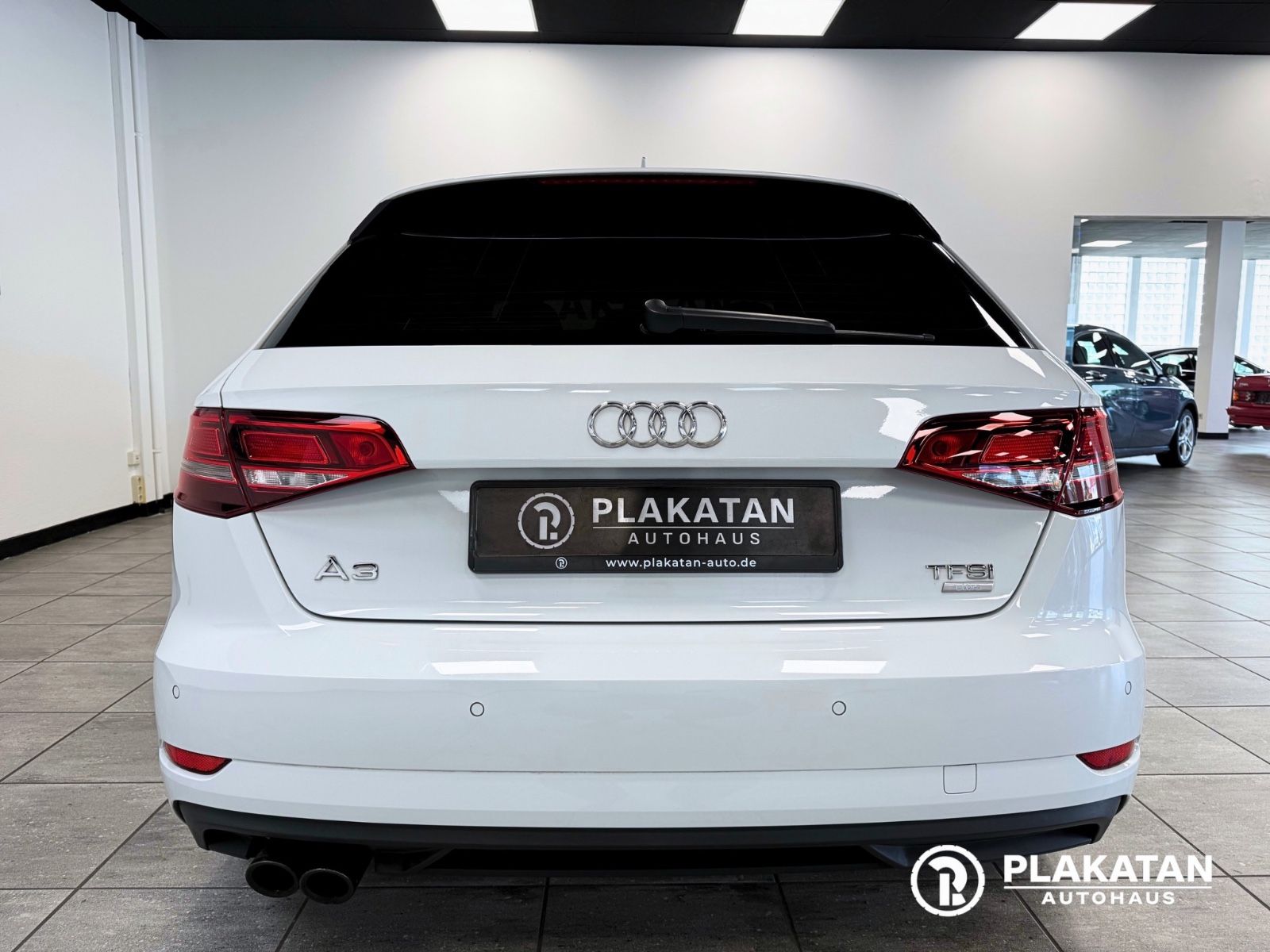 Fahrzeugabbildung Audi A3 Sportback Navi DigitalInstr LED