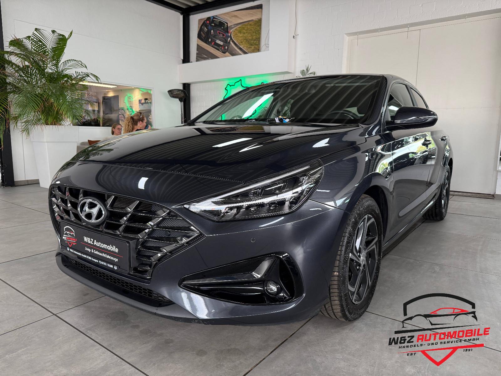 Hyundai i30 1.0 T-GDI Fastback DCT+LED+SHZ+Kamera+