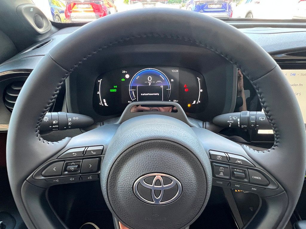 Fahrzeugabbildung Toyota Aygo 1.5 Lounge Kamera,LED,Matrix,Navi,SHZ,ACC