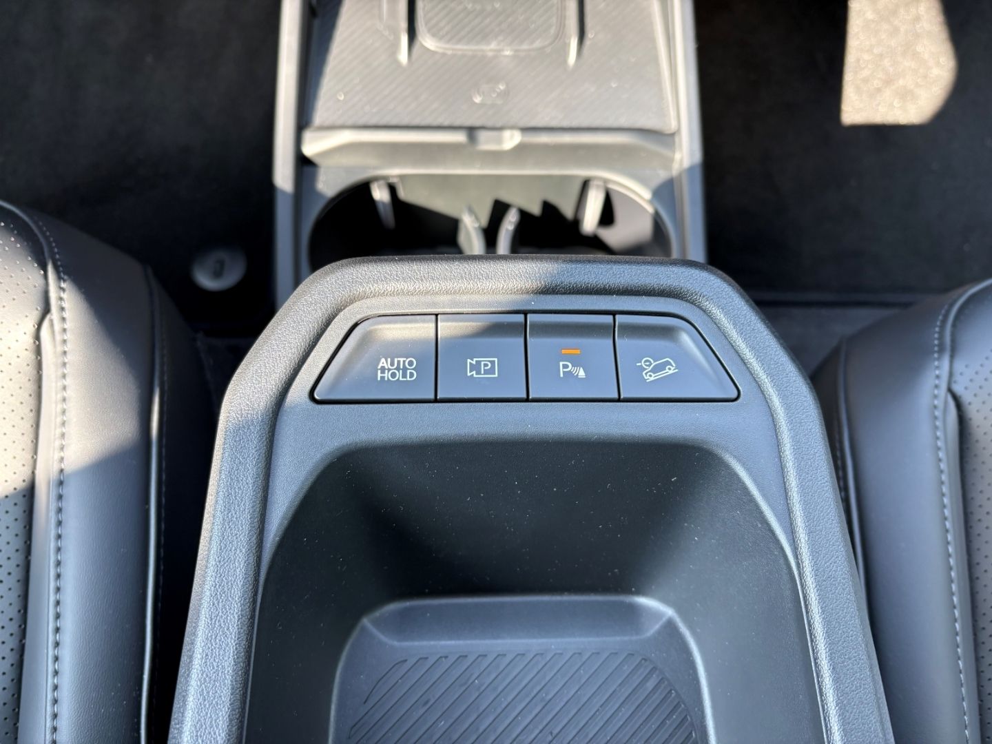 Fahrzeugabbildung Kia EV4 150 kW Earth NotBremsAss Leder 360°Kamera