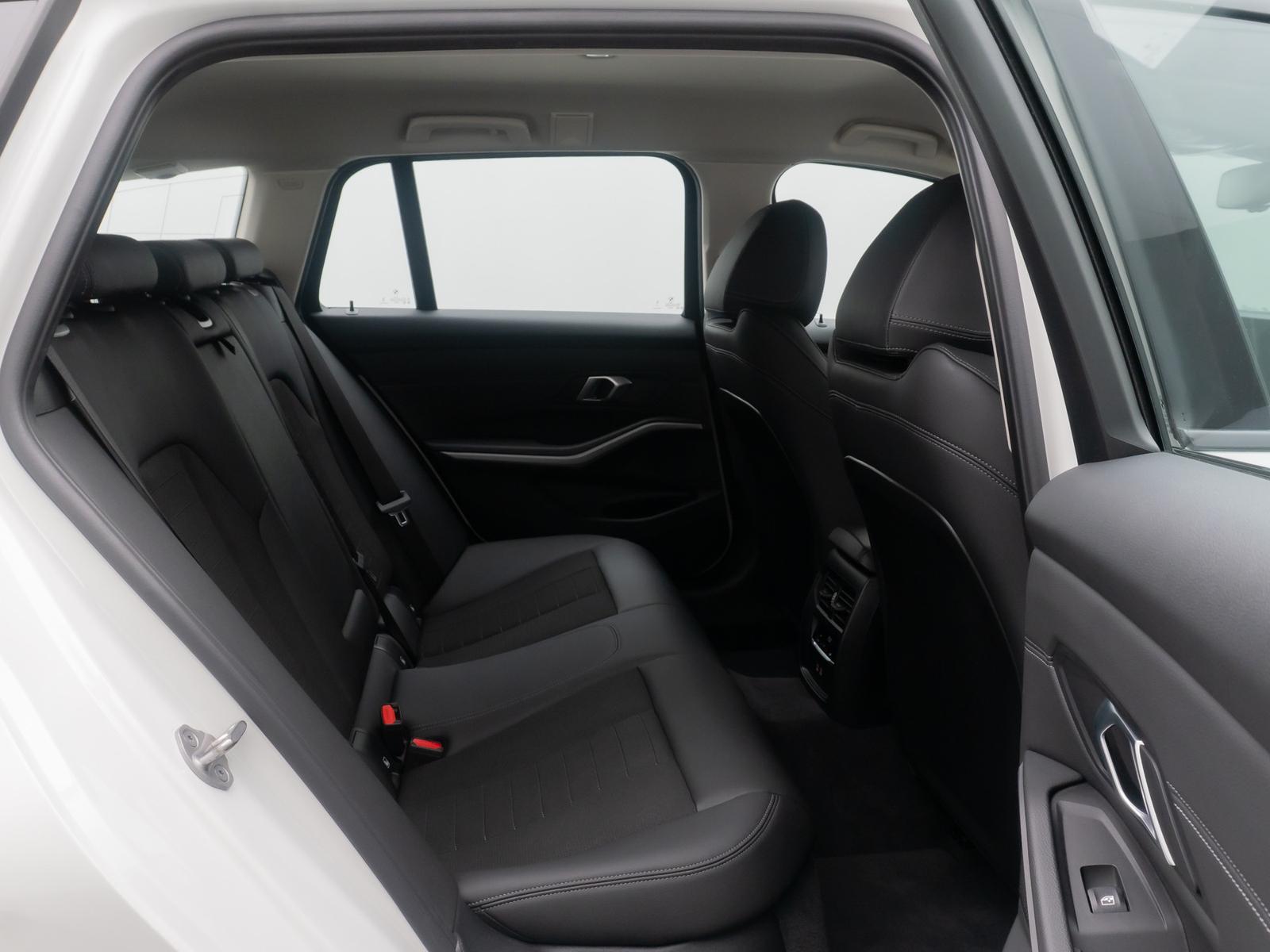 BMW 320 d HUD DAB Sport Komfort Alarm Teilleder AHK, миниатюра 28