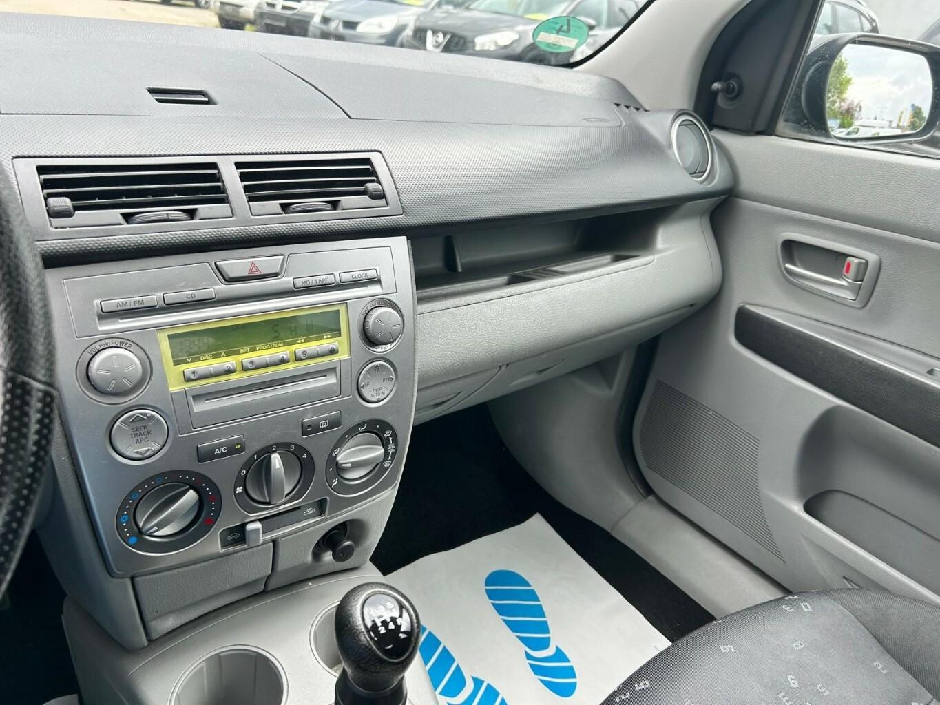 Mazda 2 * 1.5 Comfort TÜV 3.27 KLIMAANLAGE