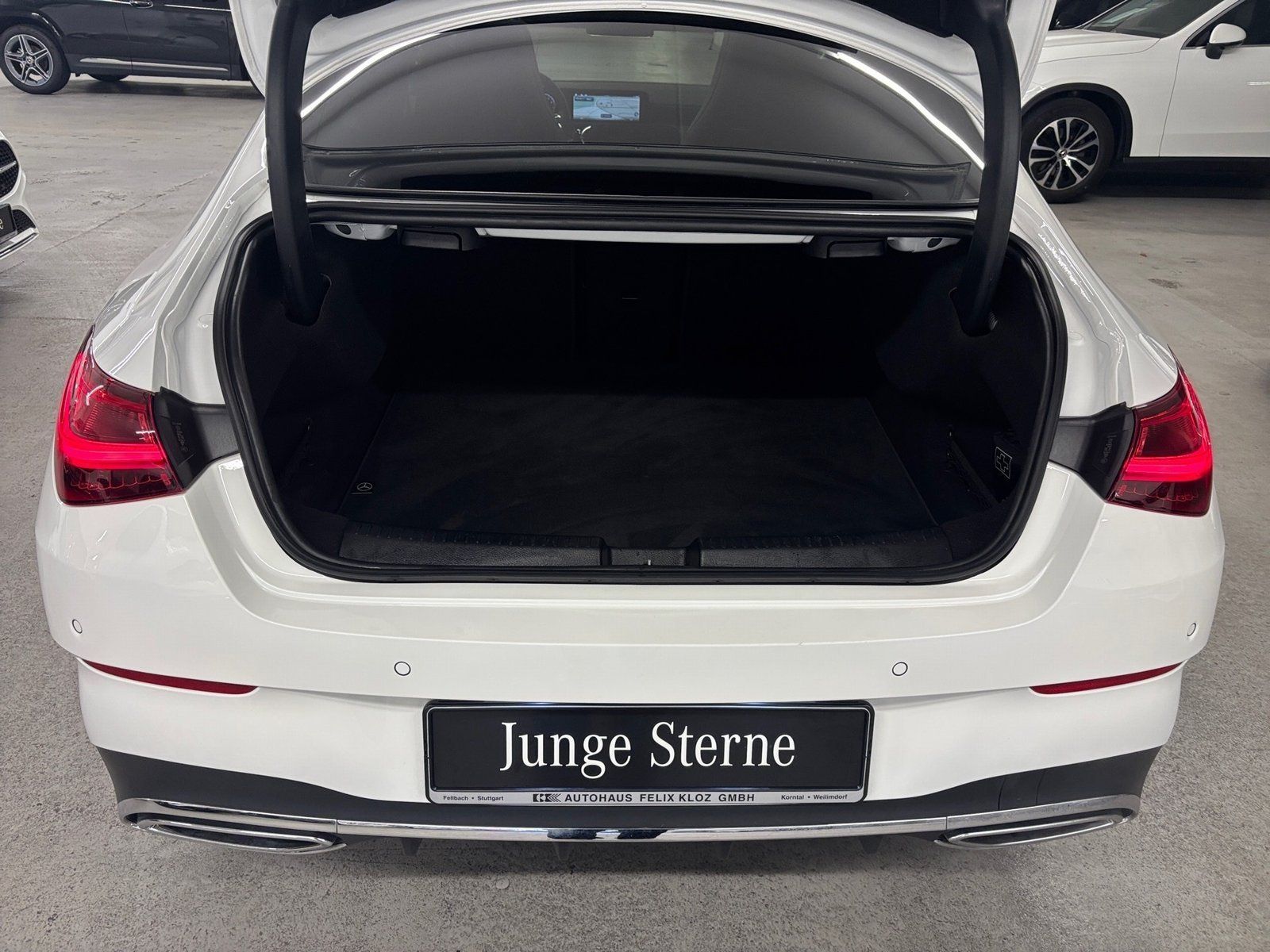 Fahrzeugabbildung Mercedes-Benz CLA 200 AMG*Pano*AHK*STHZG*Distronic*Totwinkel*