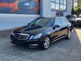 Mercedes-Benz E 200 CDI lim. Avantgarde/Automatik/Navi/PDC - Mercedes-Benz E 200: Cdi Avantgarde