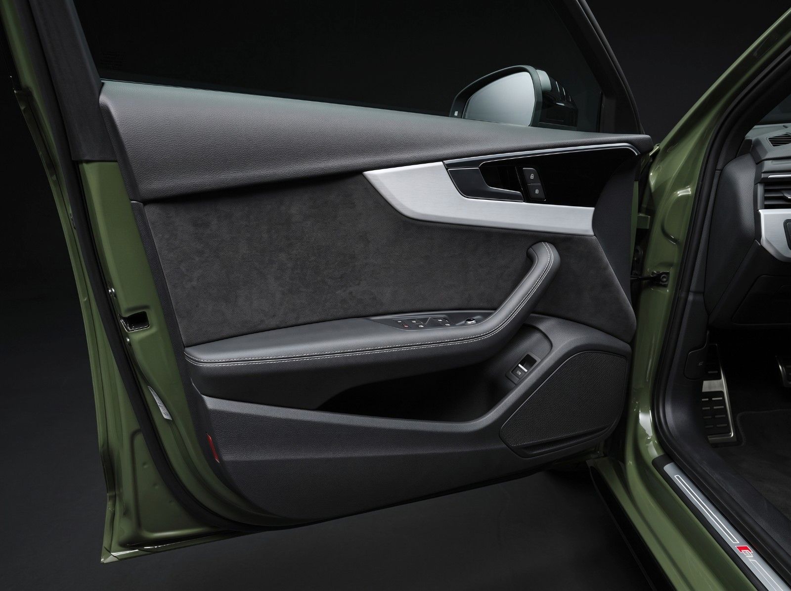 Fahrzeugabbildung Audi A4 Avant 40 TFSI S line | Matrix | Pano | Massag