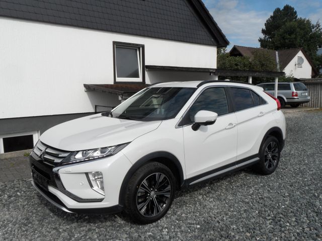 Mitsubishi Eclipse Cross Intro Edition 2WD, LED, 6 Gang,AHK