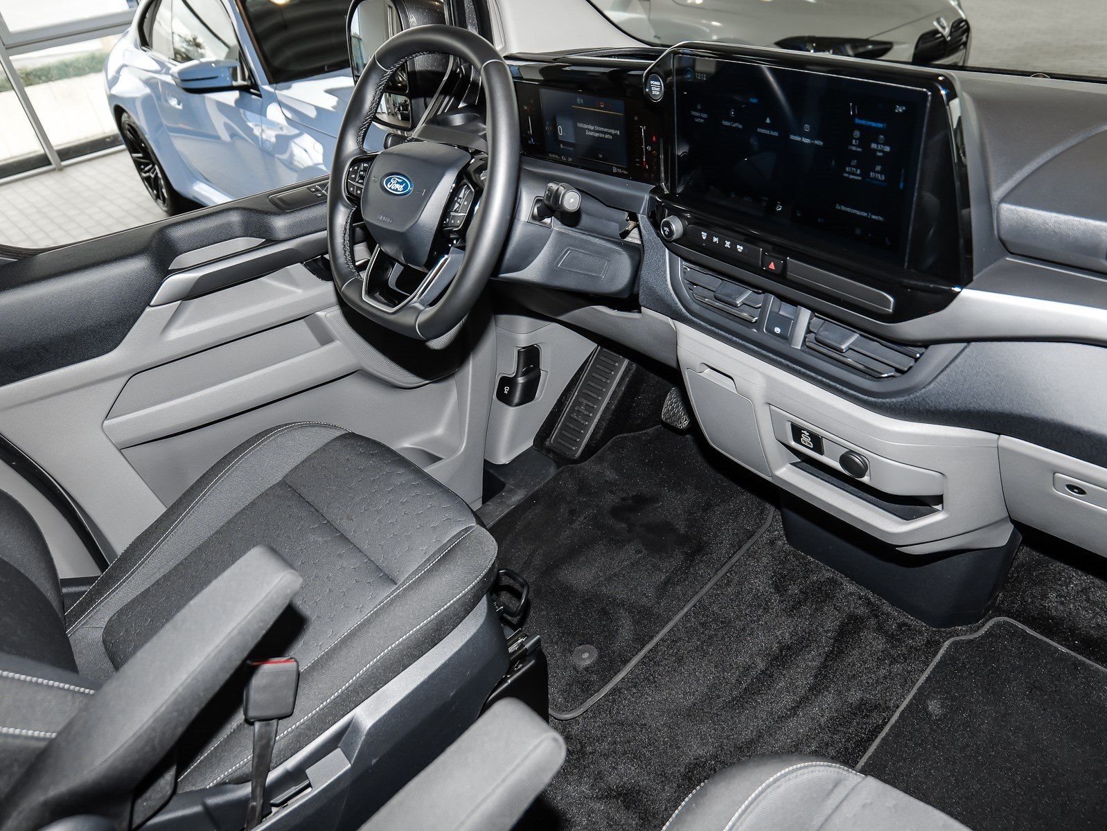 Ford Tourneo Custom 340 PHEV L1H1 VA Titanium Anhängk foto 14