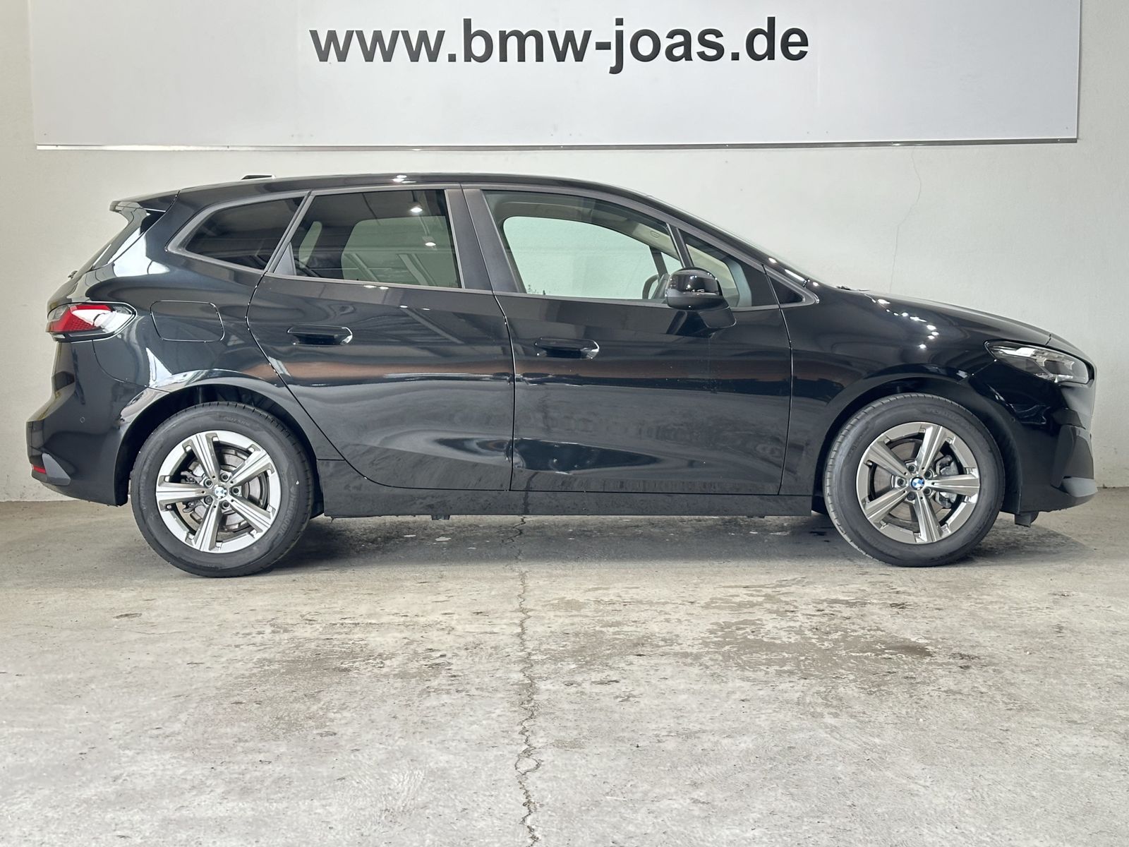 Fahrzeugabbildung BMW 218i AHK Apple CarPlay Adaptiver LED-Scheinwerfe