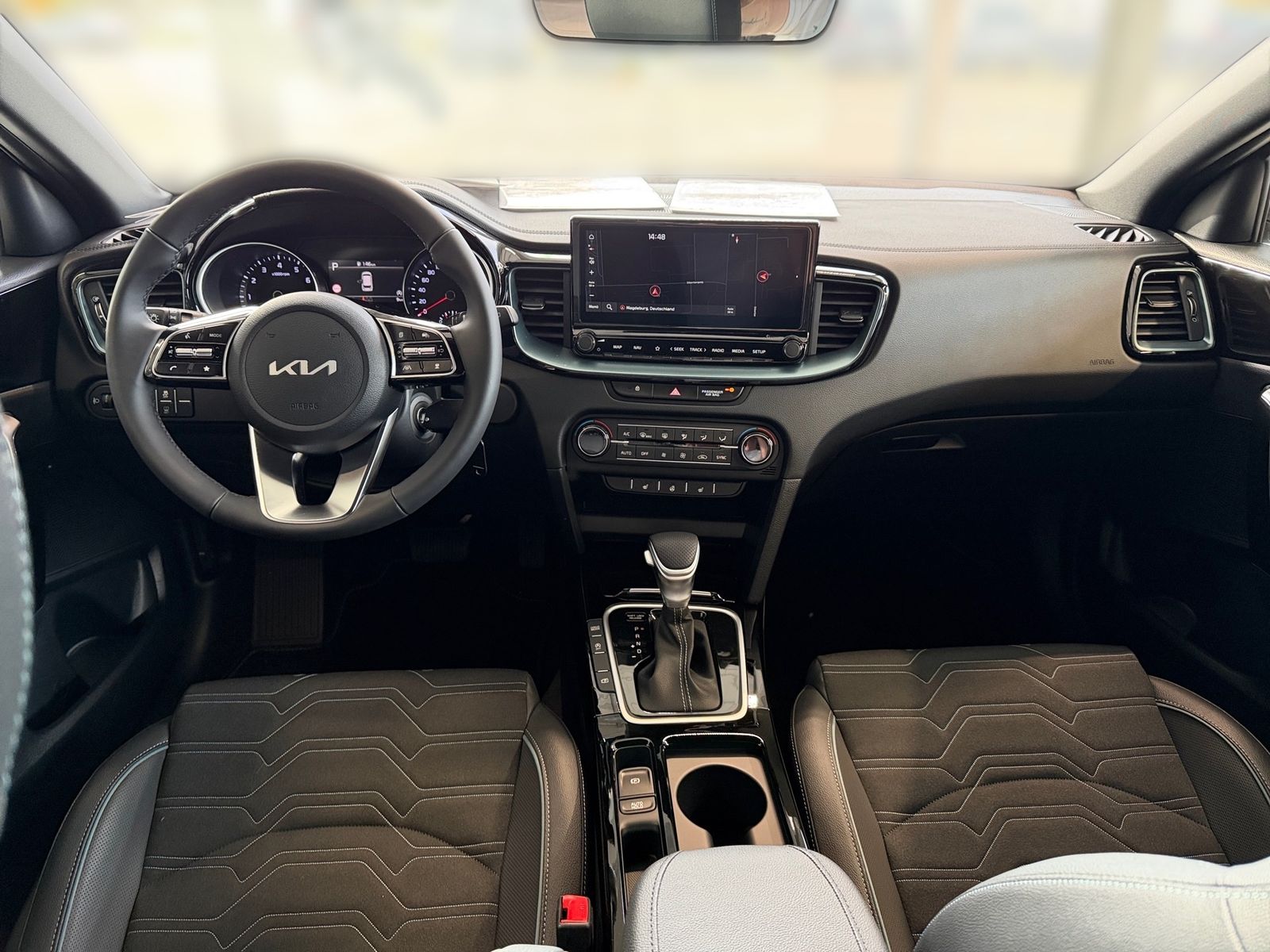 Fahrzeugabbildung Kia CEED_SW 1.0T 48V DCT 100 NIGHTLINE