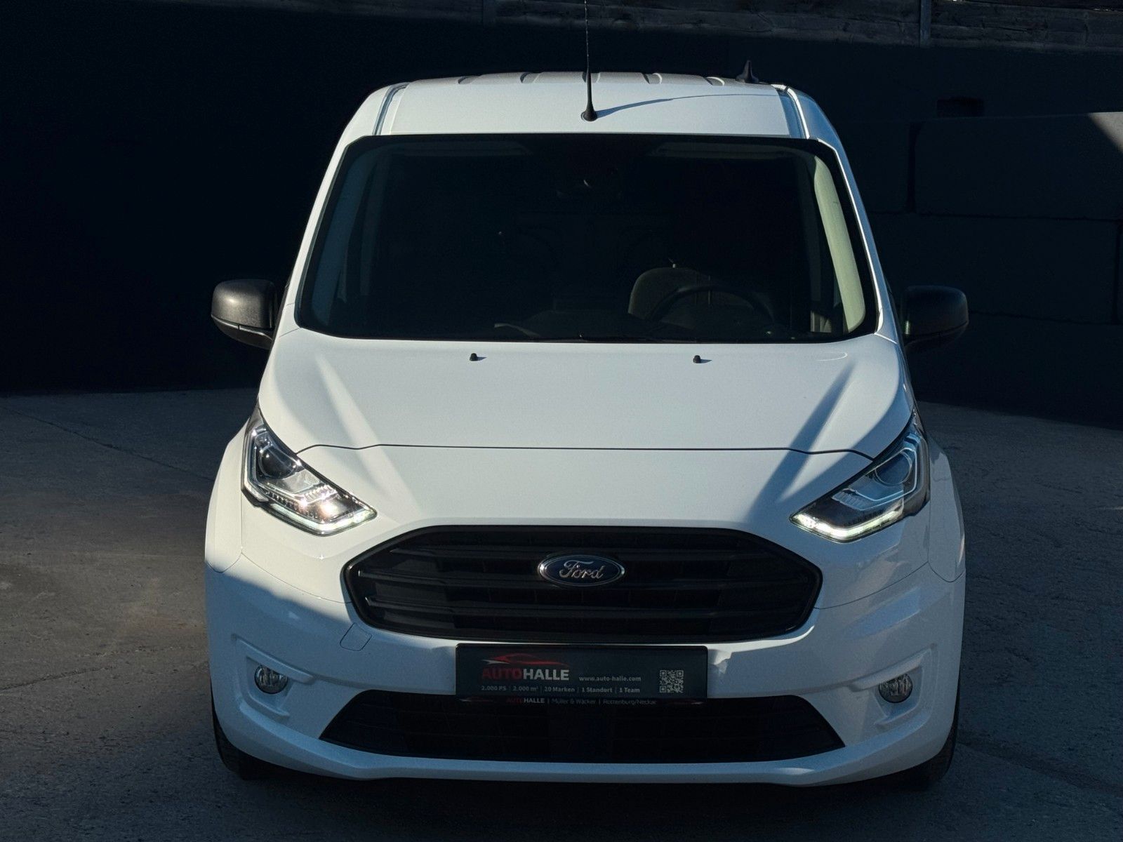 Fahrzeugabbildung Ford Transit Connect 230 L2 Autm. Trend 4d AHK
