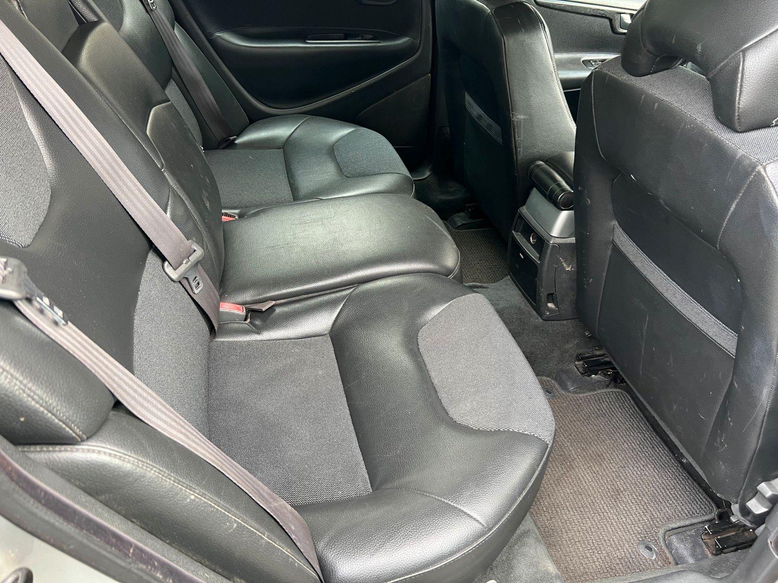 Volvo XC70 2004 — photo 12