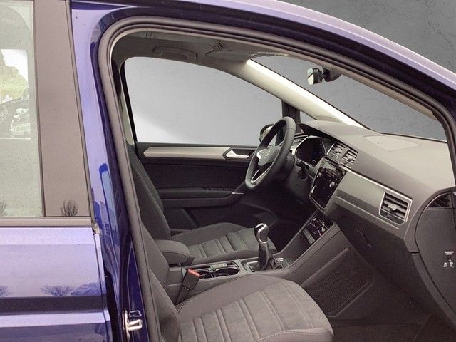 Fahrzeugabbildung Volkswagen Touran Comfortline Navi LED ACC SH AHZV