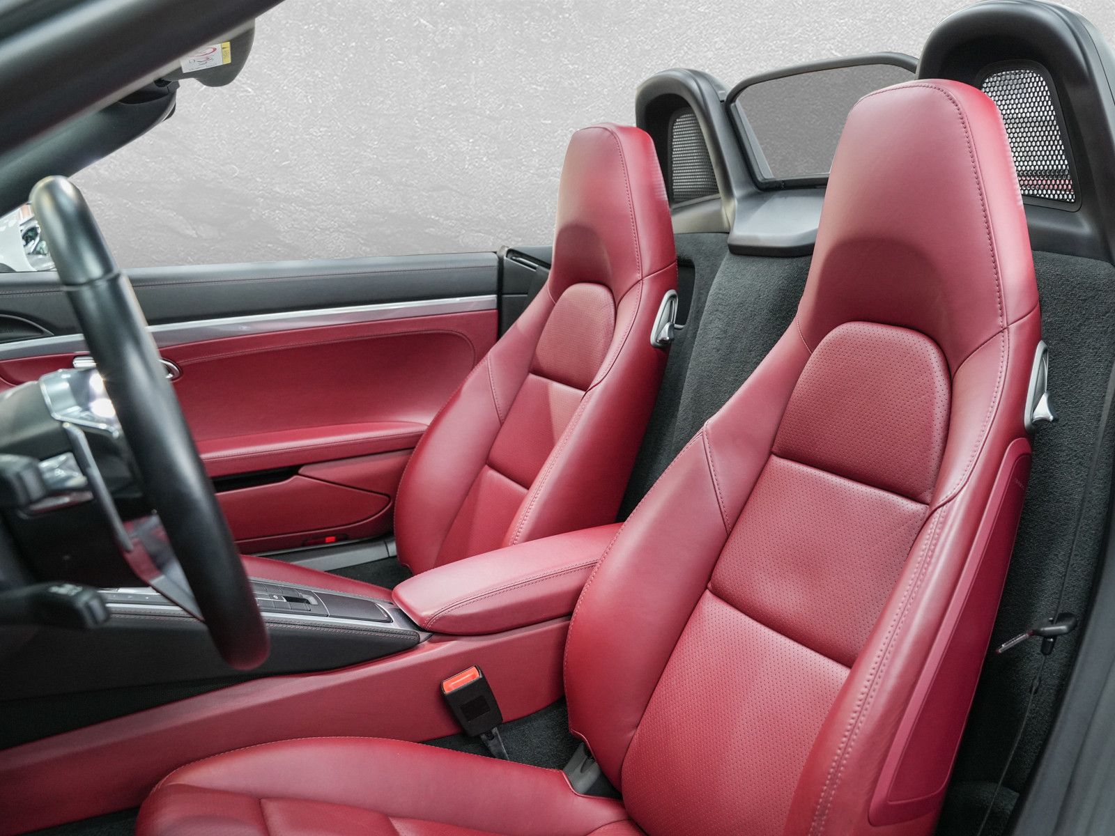 Fahrzeugabbildung Porsche Boxster S 718 PDK - Traumhafte Farbkombination