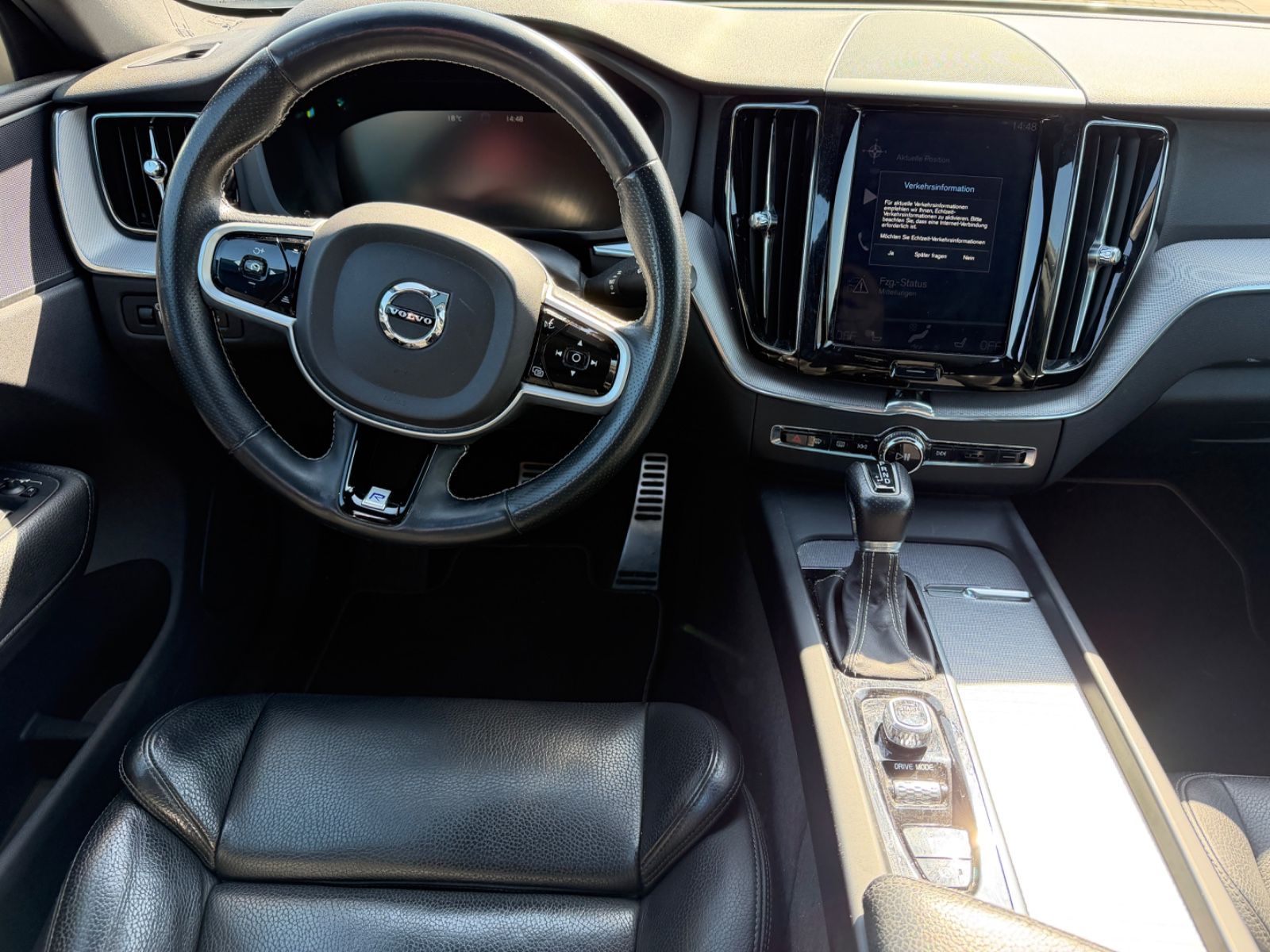 Volvo XC60 R Design AWD Aut.Pano.Navi.Garantie foto 19