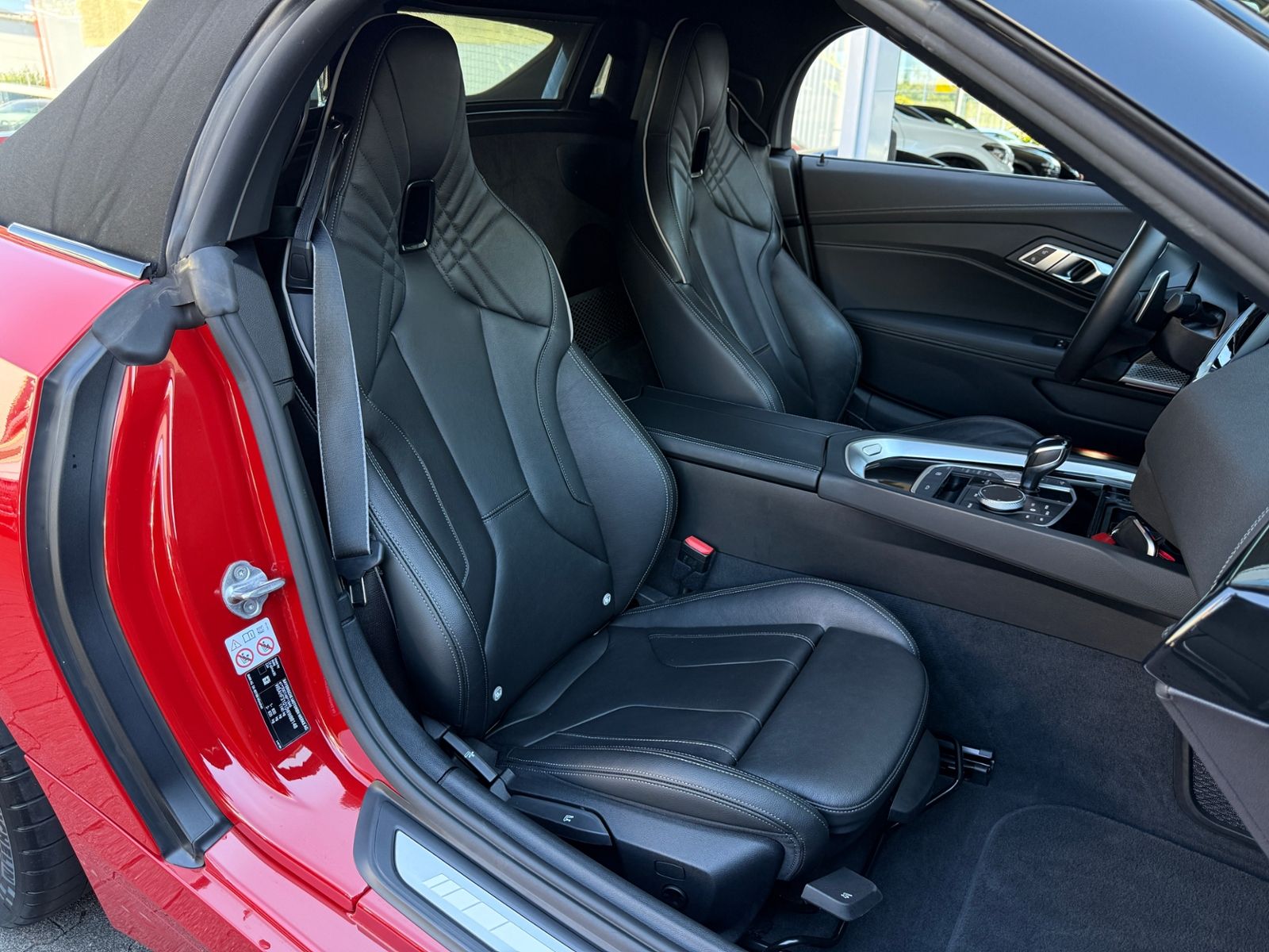Fahrzeugabbildung BMW Z4 Roadster sDrive 30 i M Sport H/K LED NAVI