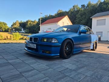 1992 BMW 330 — фото 1