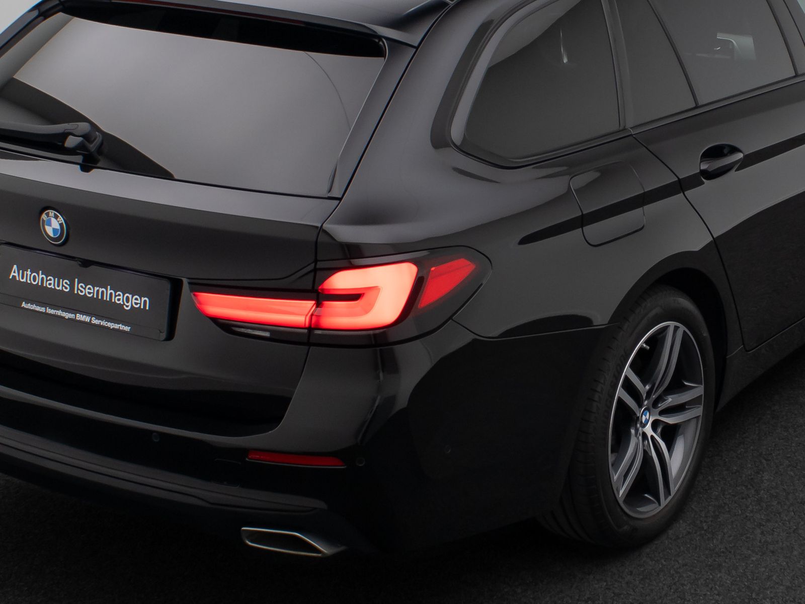 Fahrzeugabbildung BMW 520d Leder DAB Alarm H/K Kamera 4xKlima Sport