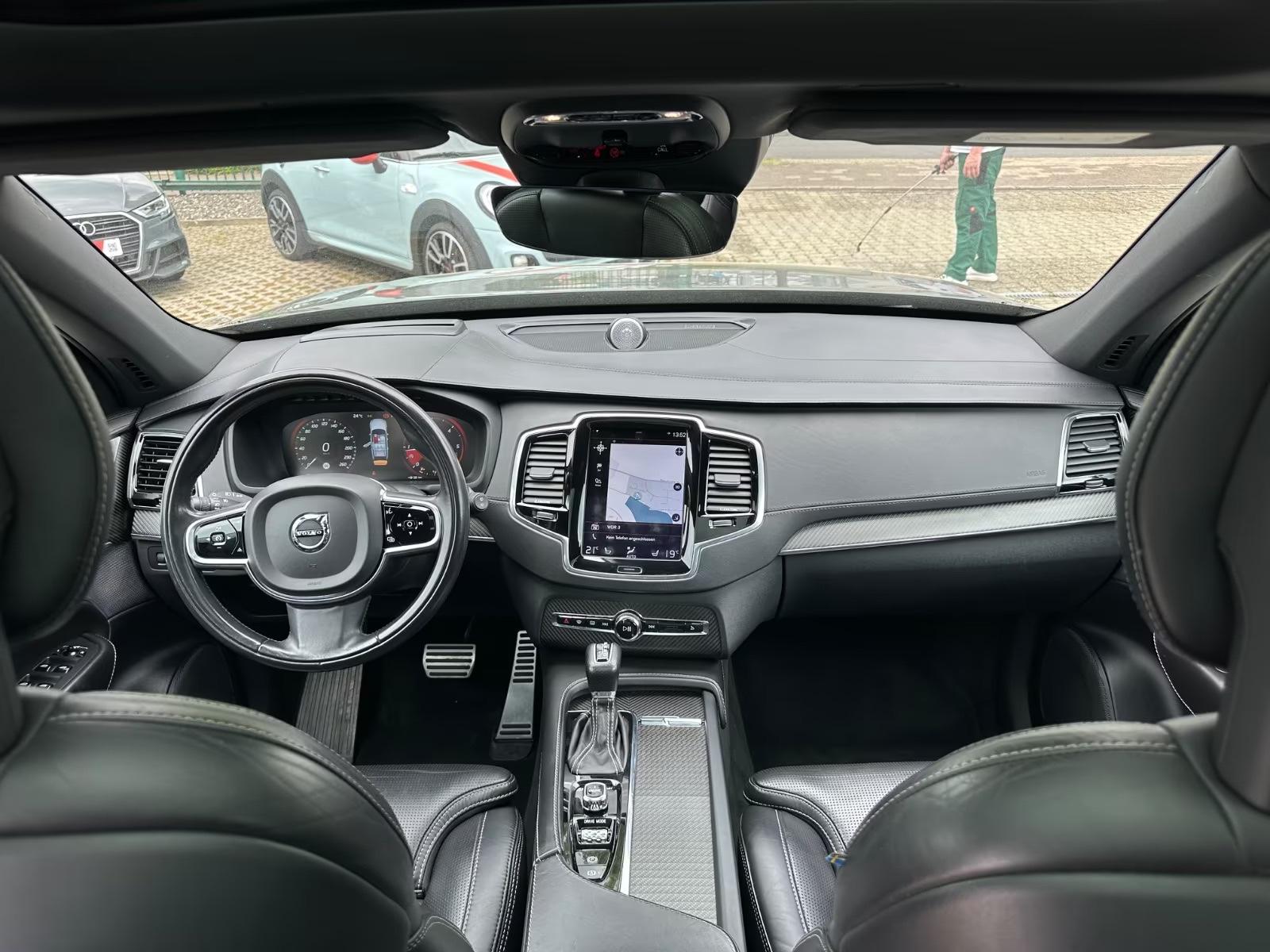 Volvo XC90 R-Design AWD KEY Stand AHK Pano ACC Luft