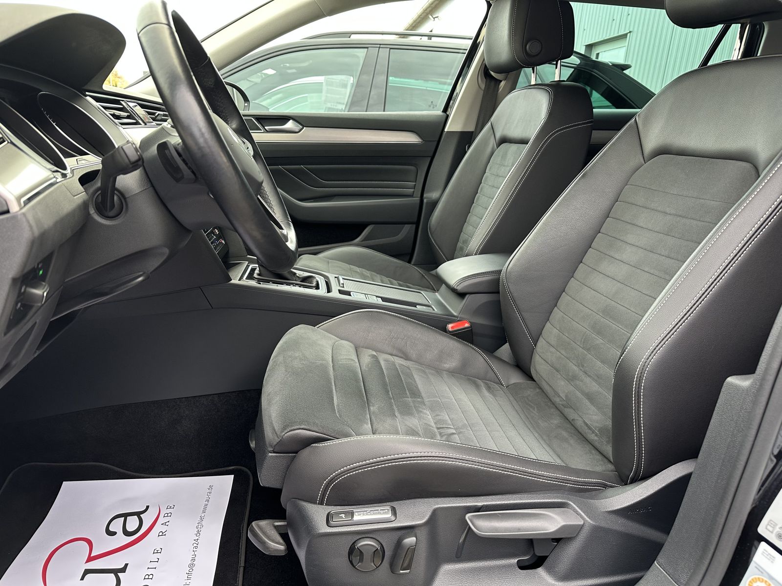 Fahrzeugabbildung Volkswagen Passat Variant 2.0 TDI DSG Elegance NAV+LED+ACC