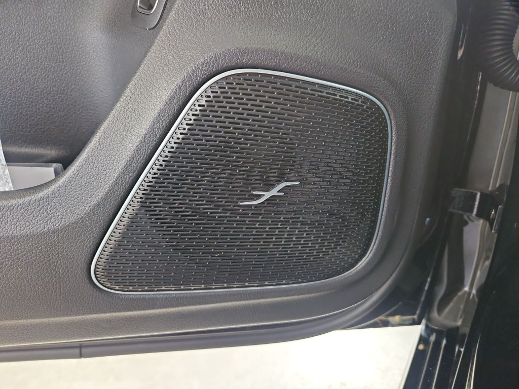 Fahrzeugabbildung Mercedes-Benz A 250 e AMG Night Totwi. LED 360° Sound KeyLess