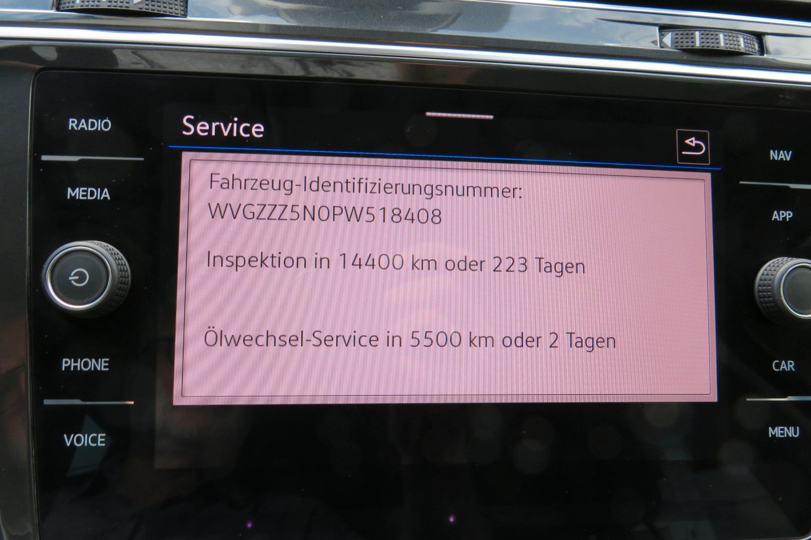 Fahrzeugabbildung Volkswagen Tiguan Life DSG AHK KAMERA ACC PDC SITZH. NAVI 1