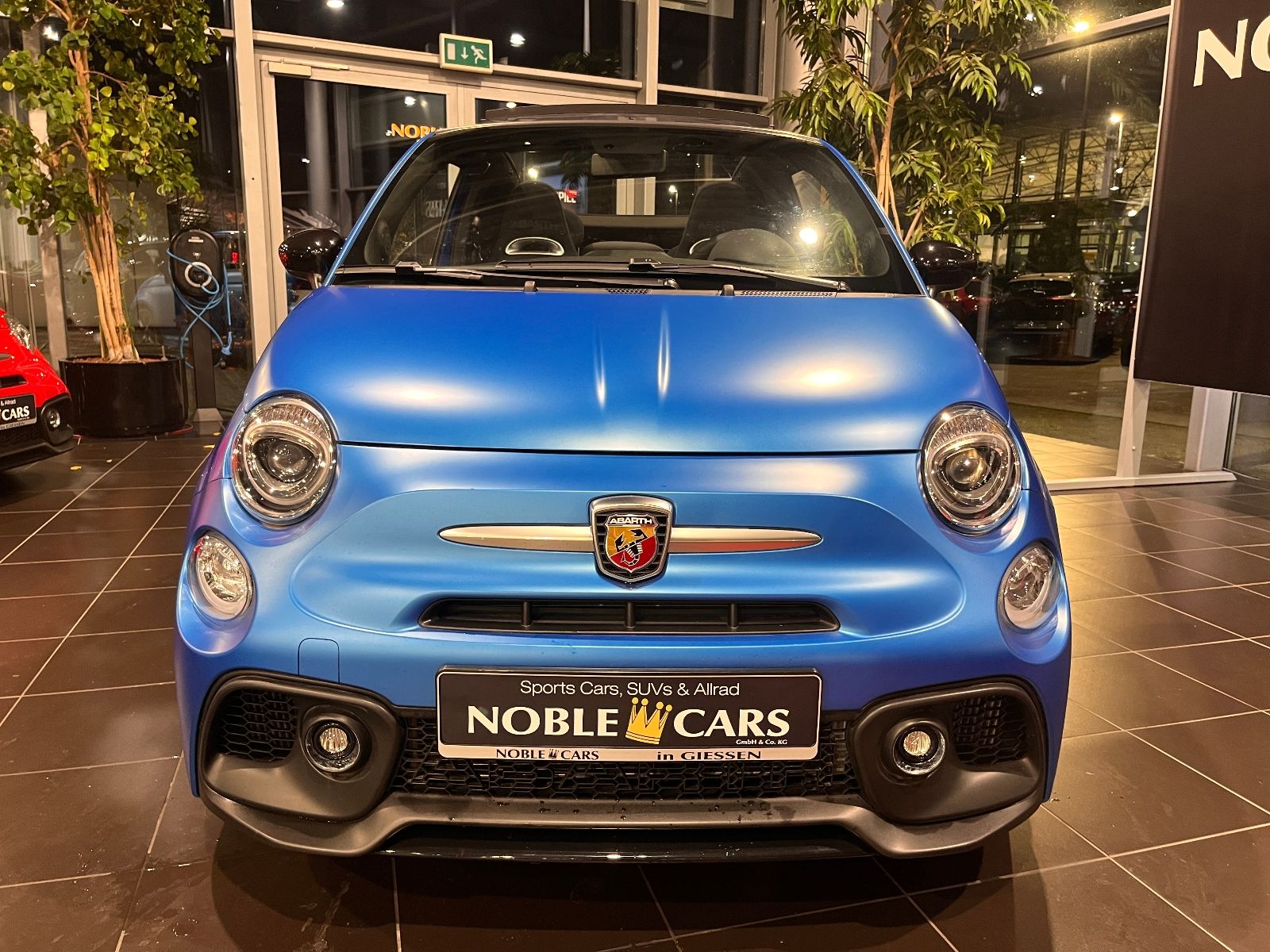 Fahrzeugabbildung Abarth 595C -BLAU MATT- BEATS XEN CARPLAY DAB ALU