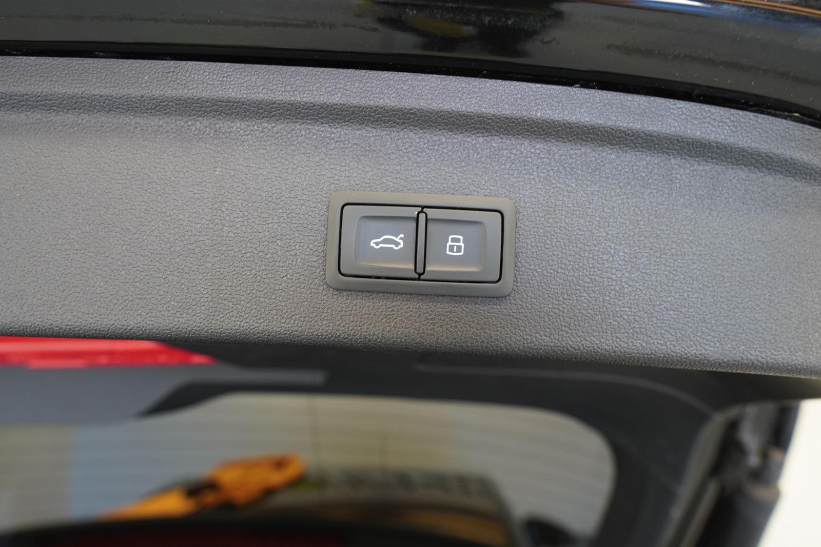 Audi A3 SB 30 TFSI S-tr. "SITZH*NAVI*VIRTUAL*AVV*L, миниатюра 19