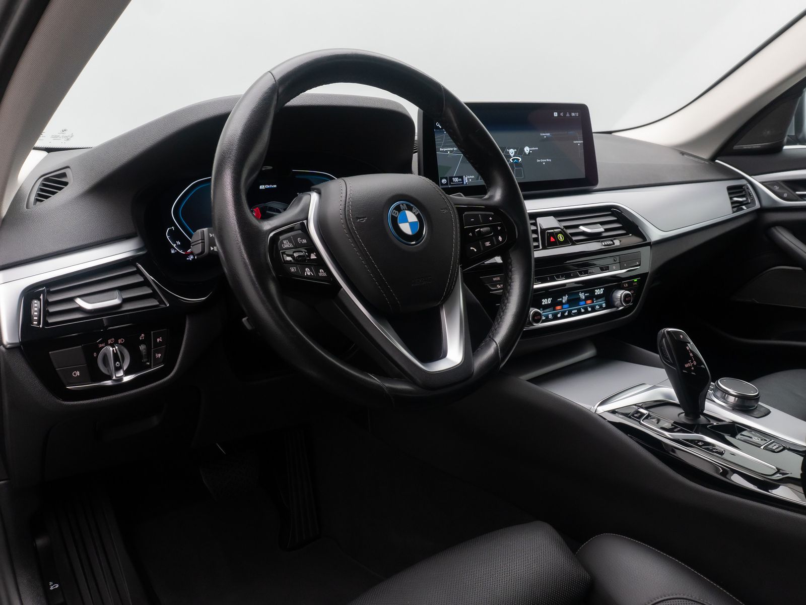 Fahrzeugabbildung BMW 530e xD  Kamera Laser HUD DAB H/K Komfort Alarm