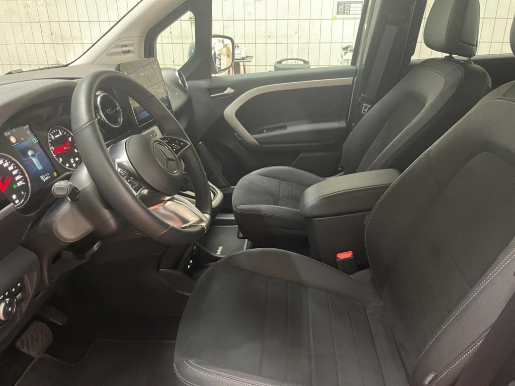 Mercedes-Benz T 180 d Progressive EDITION,AHK,Navi,LED,Kamera