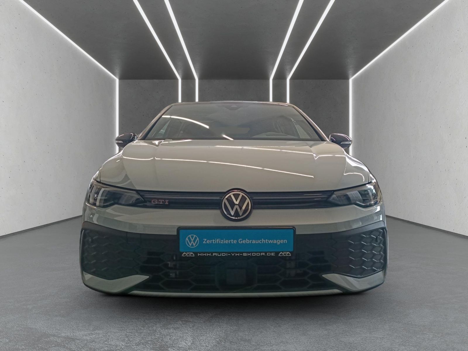 Volkswagen Golf VIII GTI 2.0 TSI DSG BlackStyle Matrix LM19 foto 5