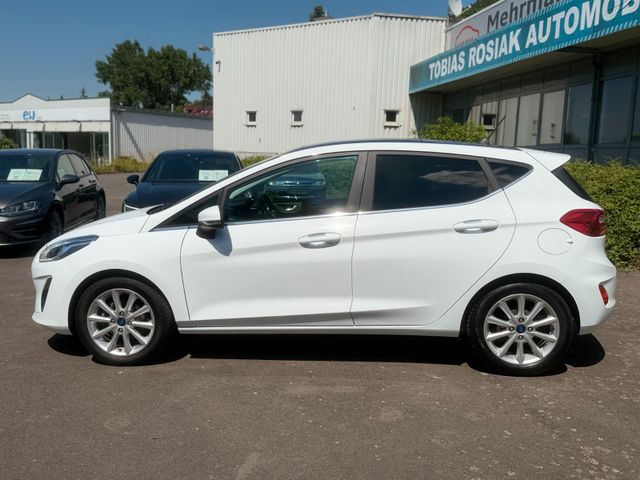Ford Fiesta *SHZ*LED*LHZ*AC*MFL*PANO*