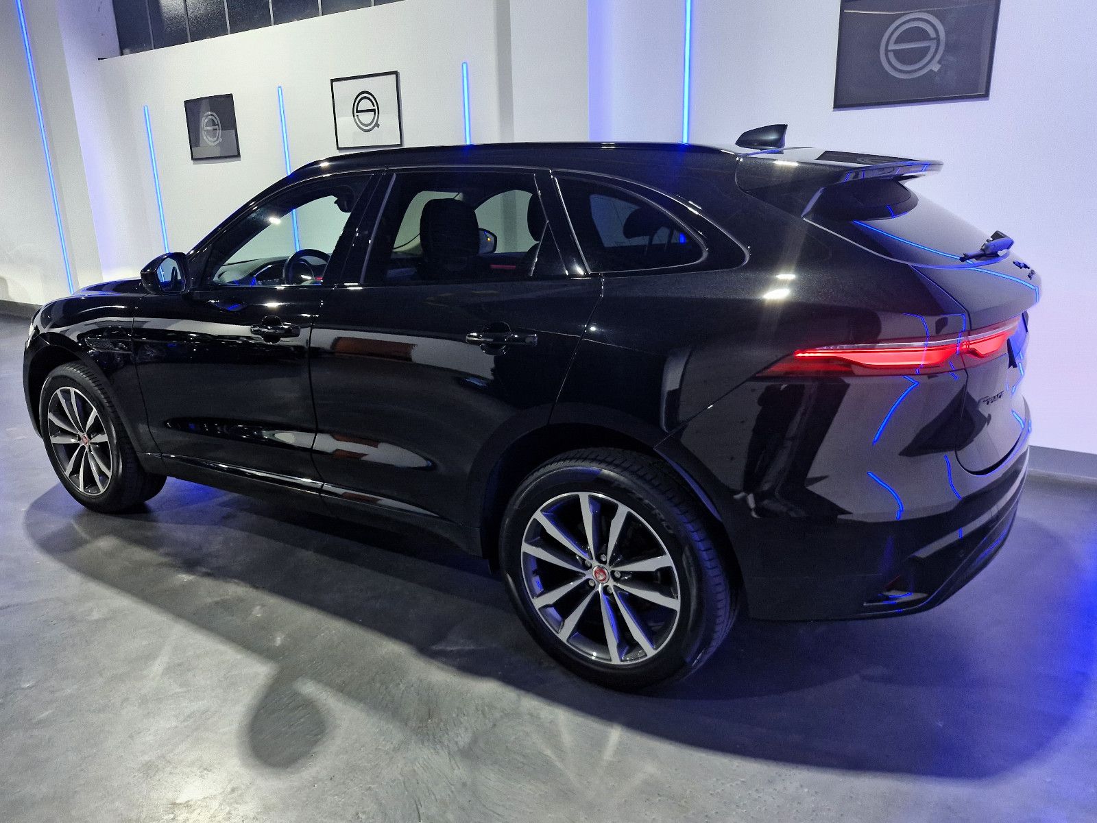 Jaguar F-PACE R-DYNAMIC SE AWD LED/LEDER/ imagem 3