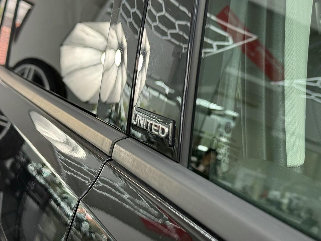 Volkswagen Touran 2.0 TDI United, 7-Sitzer, Navi, Pano, AHK, миниатюра 6