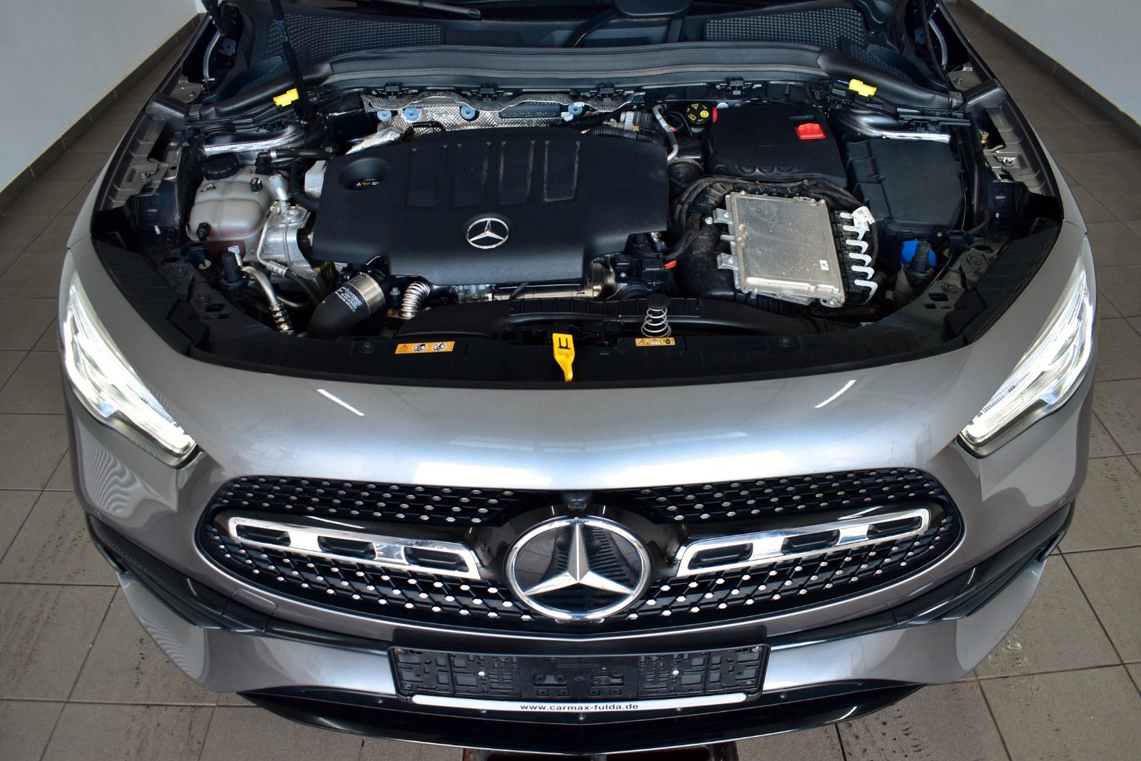 Fahrzeugabbildung Mercedes-Benz Mercedes  GLA 200 d,AMG line,T.Leder,Navi,LED,SH