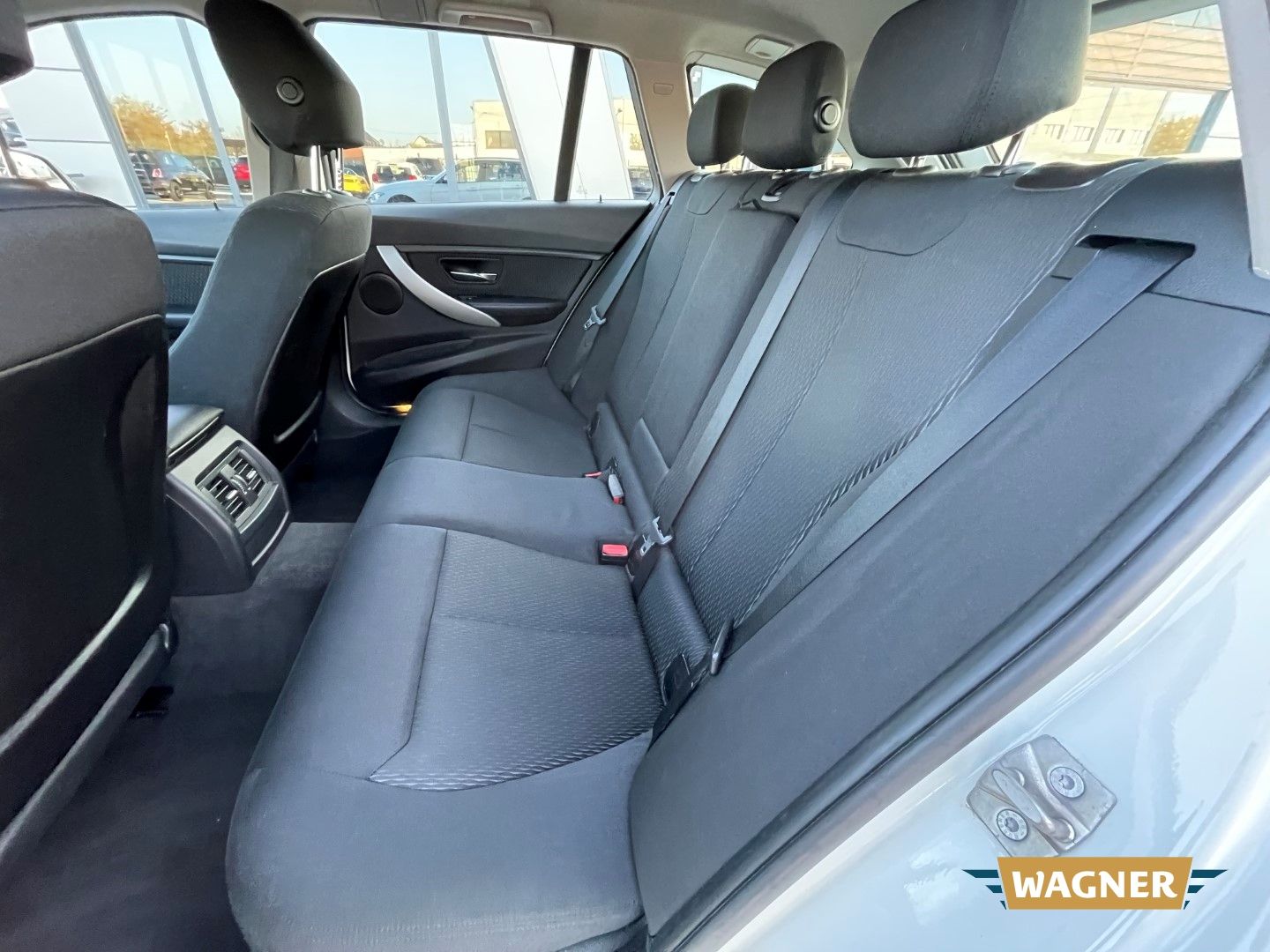 Fahrzeugabbildung BMW 320 d Touring Sitzheizung Tempomat Klimaautomati