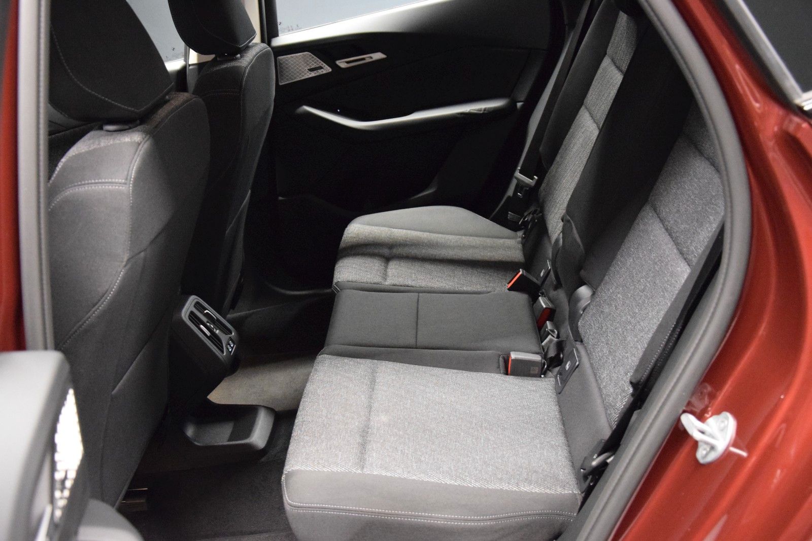 Fahrzeugabbildung BMW 218 i Active Tourer ACC Memory LED Kamera H&k