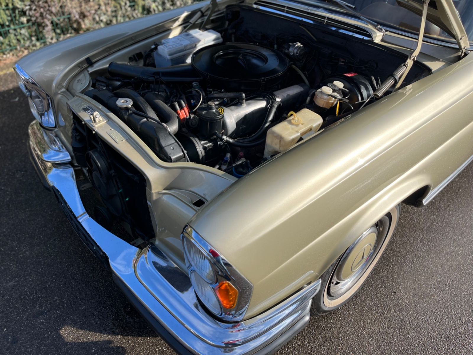 MERCEDES-BENZ 280 7