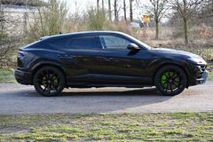 Fahrzeugabbildung Lamborghini Urus LP650 *PANO*B&O*HeUp*23*Miete*Mietkauf*