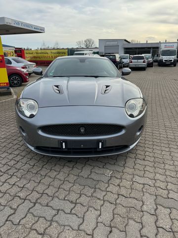 Jaguar XK Coupe / Cabriolet 4.2 Coupe