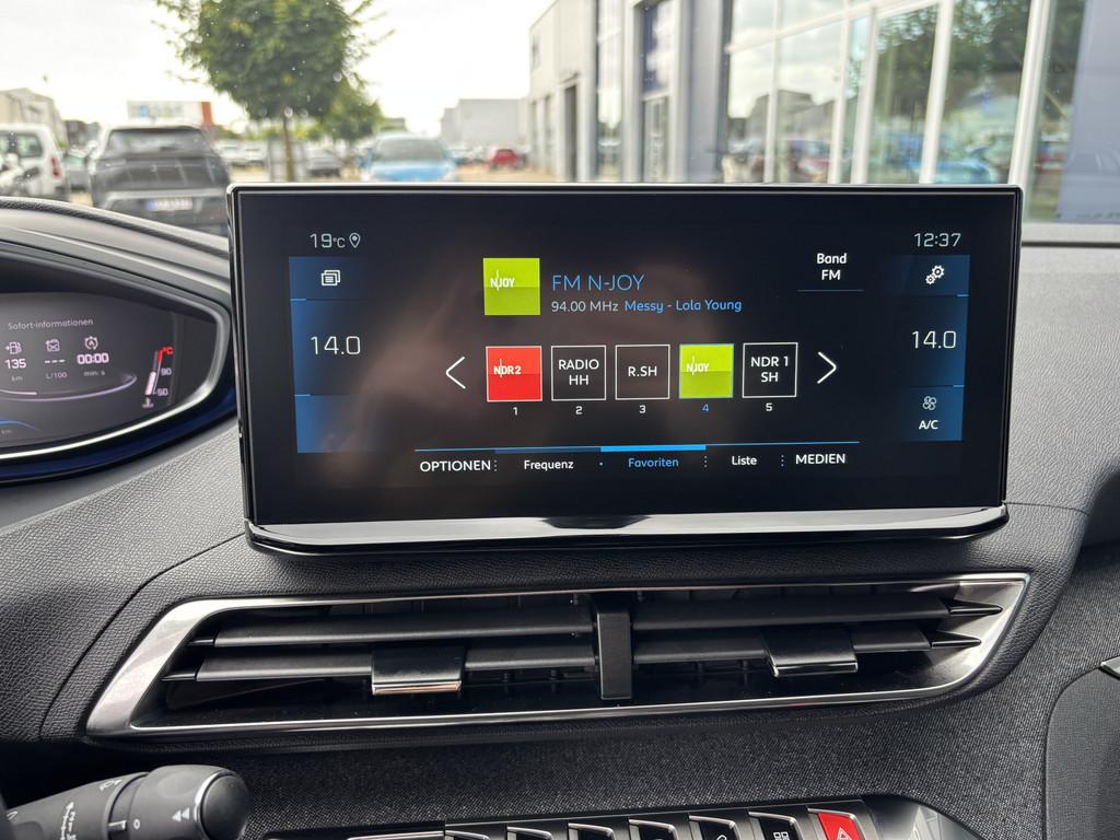 Peugeot 3008 Allure Pack 130 EAT8