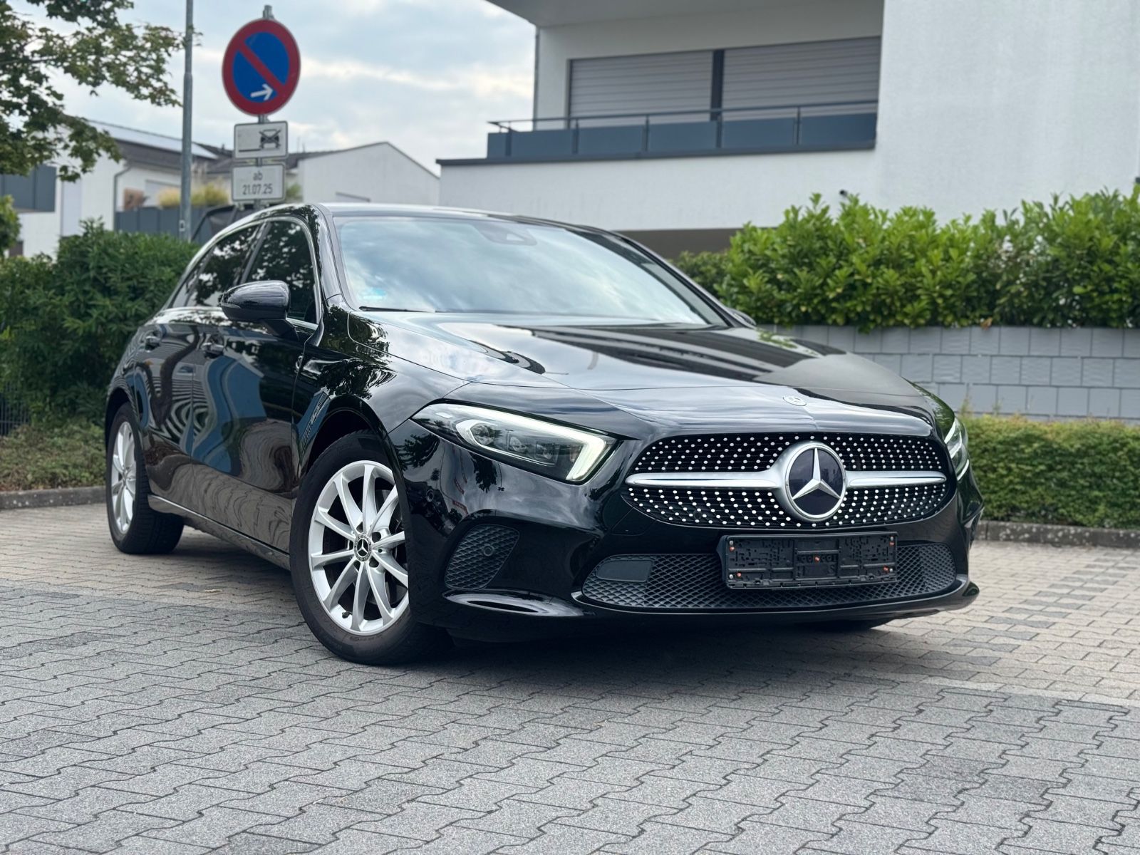 MERCEDES-BENZ A 220 4Matic*LED*Kamera*Garantie