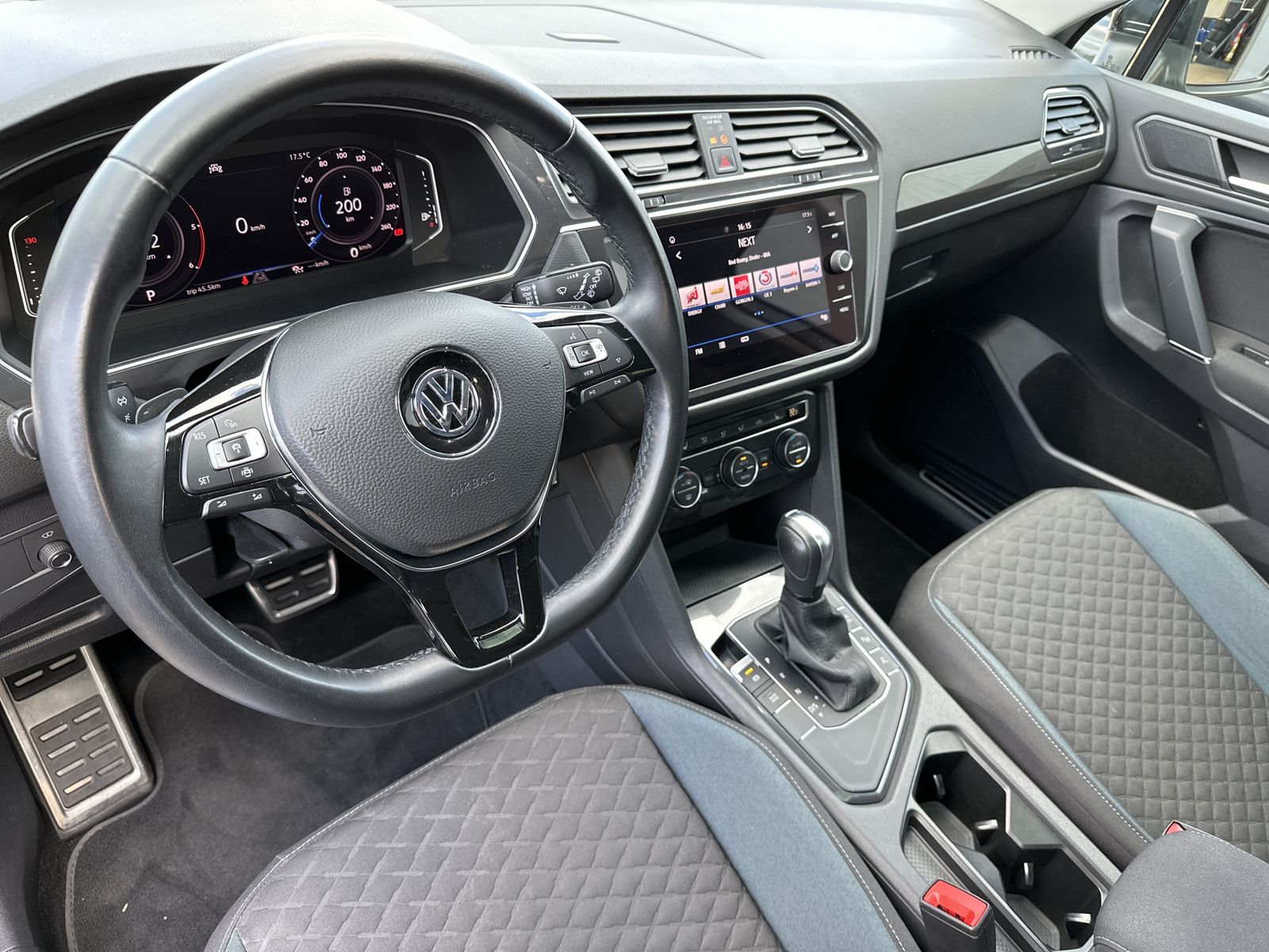 Fahrzeugabbildung Volkswagen Tiguan Allspace 2.0 TDI DSG IQ NAV+LED+PANO+HUD