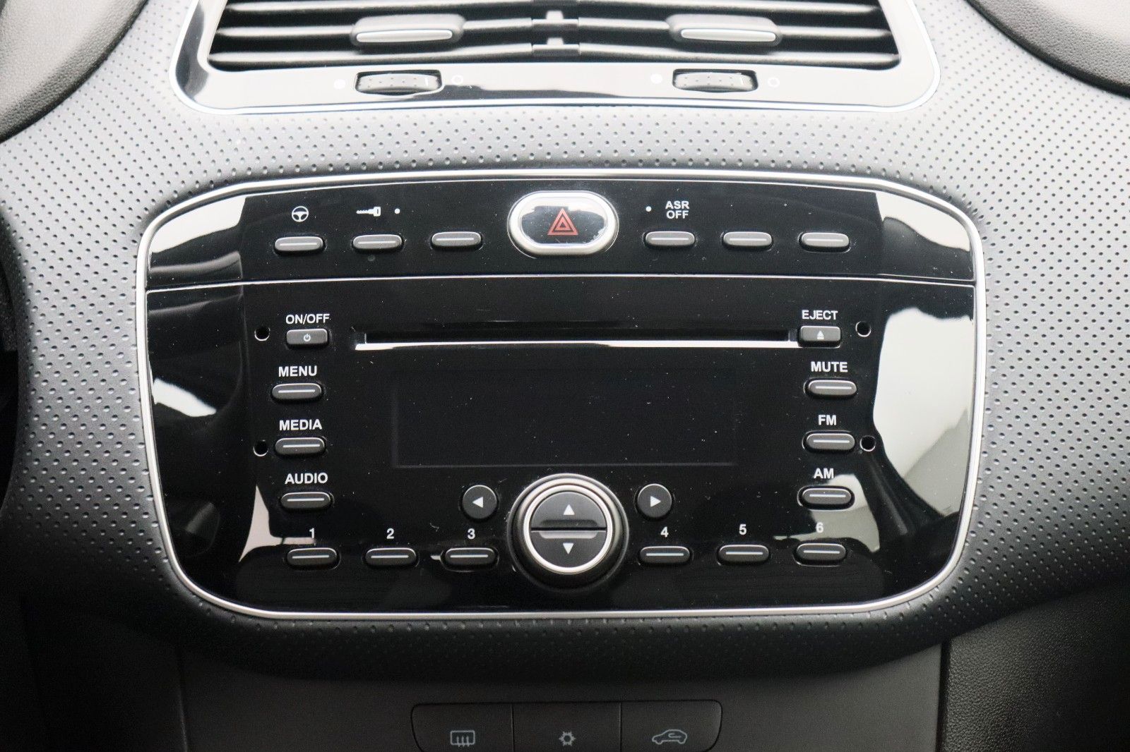 Fahrzeugabbildung Fiat Punto Evo 1.4 Dynamic