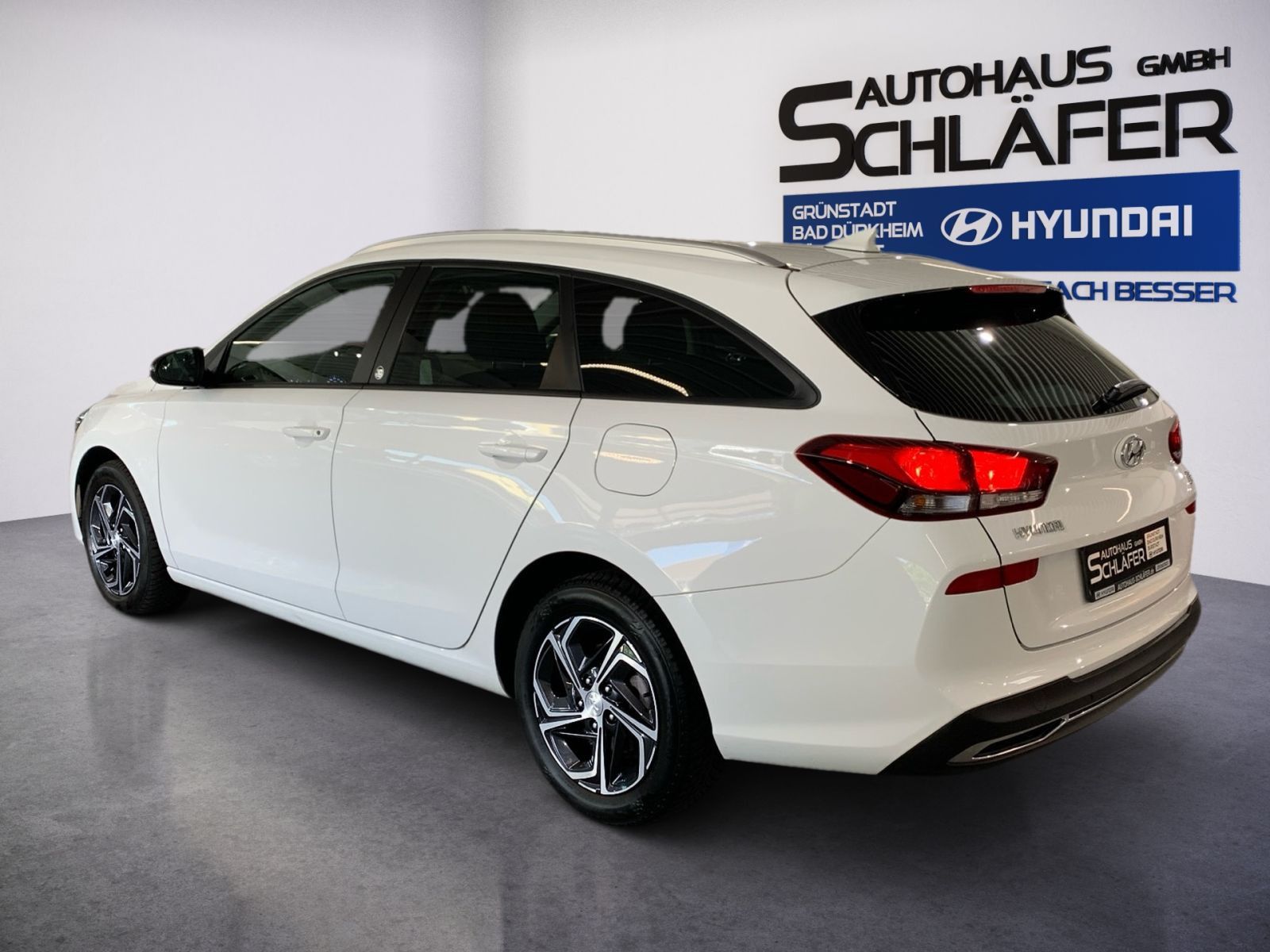 Fahrzeugabbildung Hyundai i30 Kombi 1.0 T-GDI 7-DCT Edition 30