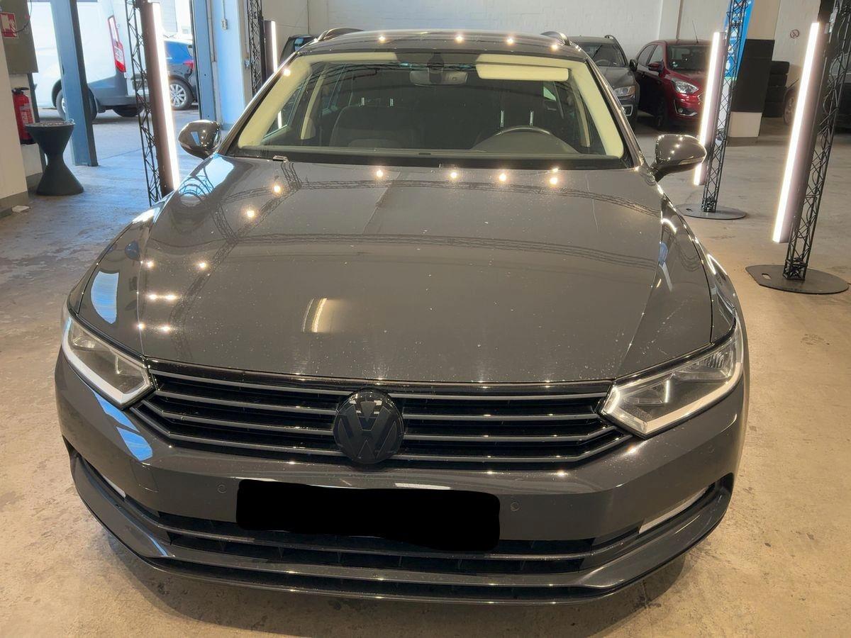 Volkswagen Passat Variant 2.0TDI ACC NAVI Sitzheizung