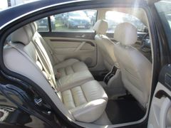 Fahrzeugabbildung Superb Elegance Navi Leder Memory Sitze Bi-Xenon